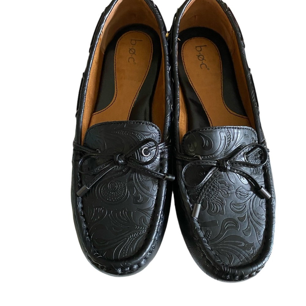 Women’s B.O.C. Black flats. New.